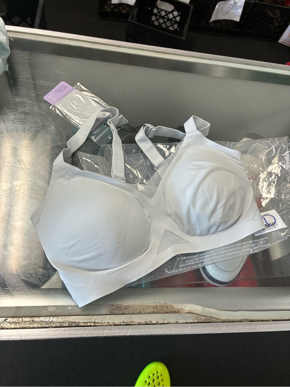 Women’s Honeylove LiftWear Crossover Bra NWT Size XS+ New Mist